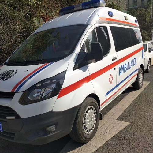 麦盖提品质救护车出租,为您的健康出行负责